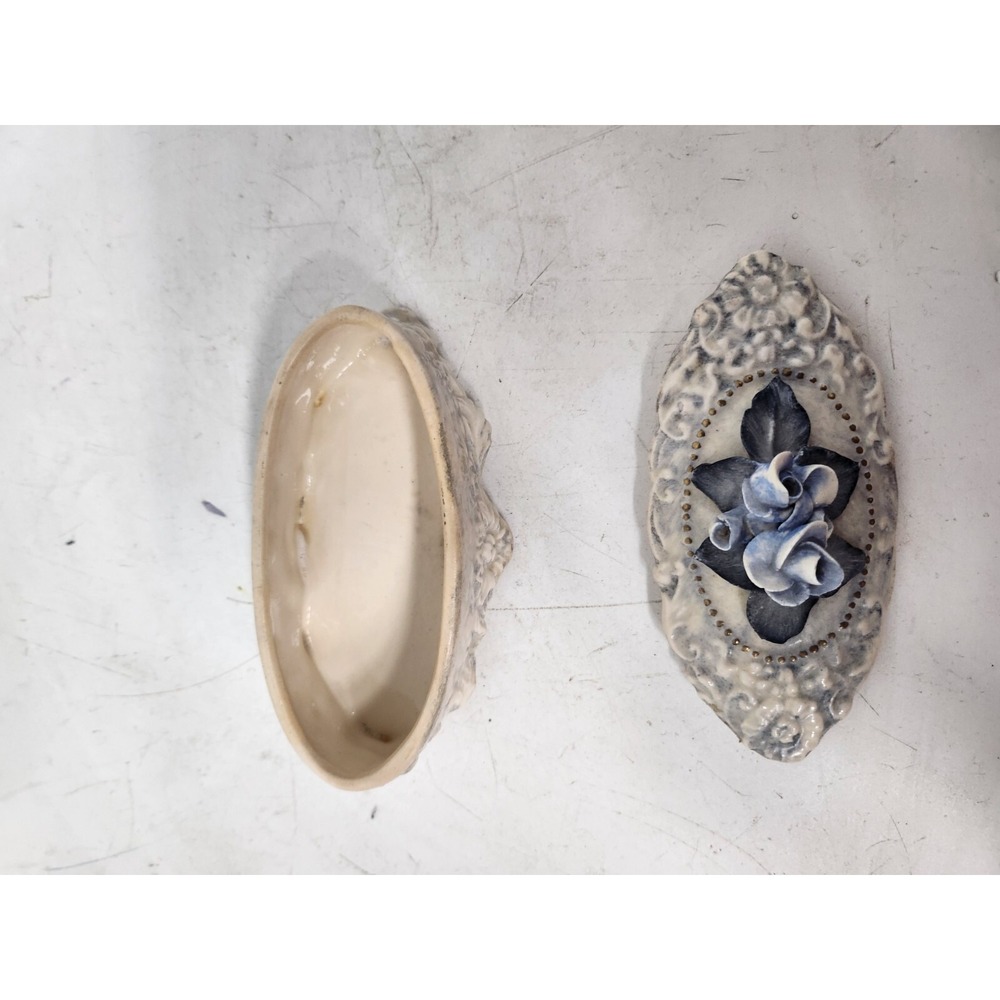 Antique Corday White Porcelain Oval Trinket Box 3D Floral Lid Victorian Rare - Picture 5 of 12